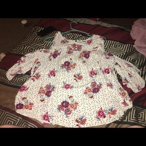 Maurices half sleeve cut out shoulders